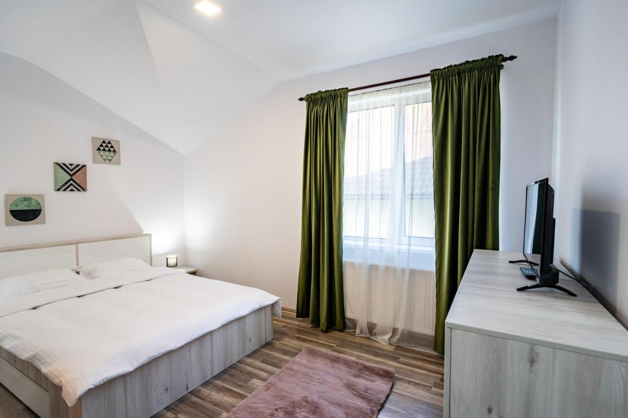 Apartament Cetate View Рышнов Экстерьер фото